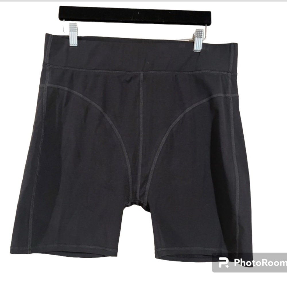 New by Egreis gray biker shorts size XL
